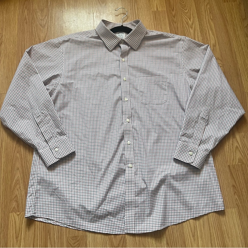 Brooks Brothers Regent Fit Mens 18-34 Red & Blue Striped Button Down Dress Shirt